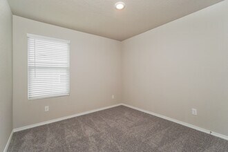 10627 Varmus Dr in Converse, TX - Building Photo - Building Photo