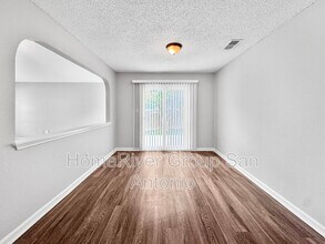12160 Stoney Bridge in San Antonio, TX - Building Photo - Building Photo
