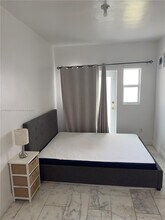 922 Jefferson Ave in Miami Beach, FL - Building Photo - Building Photo