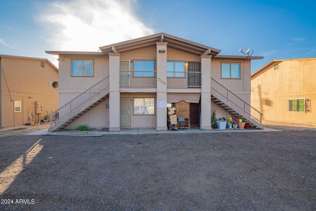 7144 N 66th Dr in Glendale, AZ - Building Photo