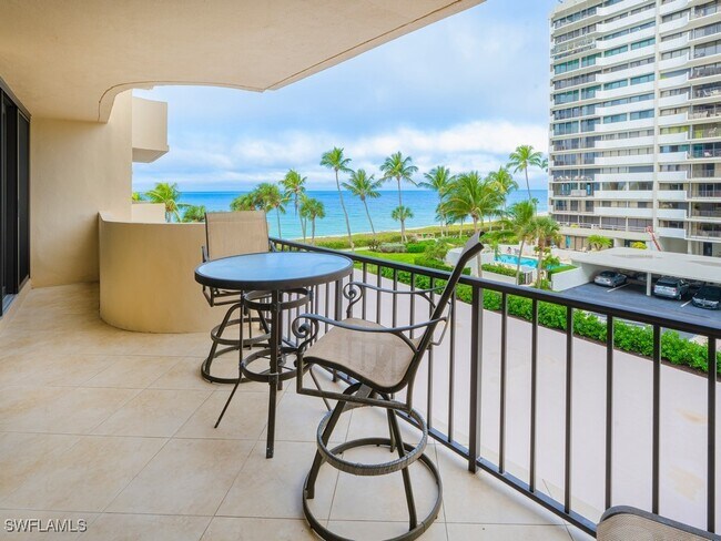 property at 4001 Gulf Shore Blvd N
