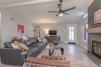 1622 Cattle Trail in Austin, TX - Building Photo - Building Photo