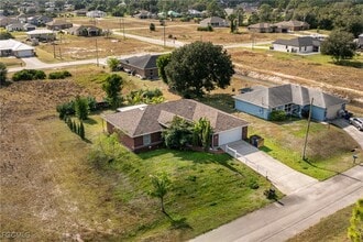2613 39th St SW in Lehigh Acres, FL - Building Photo - Building Photo
