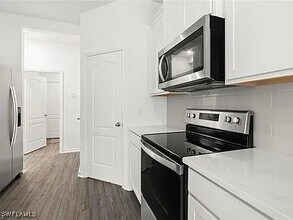 209 SE 26th Terrace in Cape Coral, FL - Building Photo - Building Photo