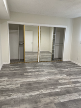 17951 Roscoe Blvd in Los Angeles, CA - Building Photo - Building Photo