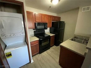 1361 E University Ave. in Las Vegas, NV - Building Photo - Building Photo