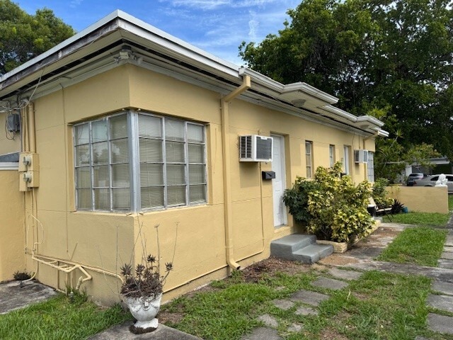 1705 Moffett St, Unit C