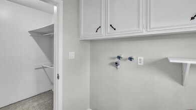 5803-5805 E 35th St in Tulsa, OK - Building Photo - Building Photo