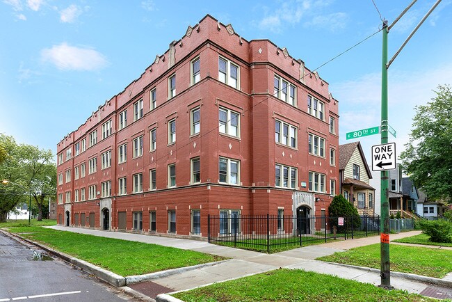 8001-03 S Muskegon Ave in Chicago, IL - Foto de edificio - Building Photo