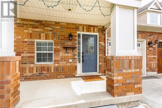 3123 Edgar Ave in Burlington, ON - Building Photo - Building Photo