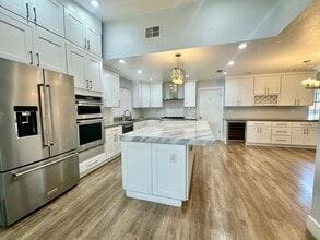 1433 Bay Tree Dr in Gilroy, CA - Building Photo - Building Photo