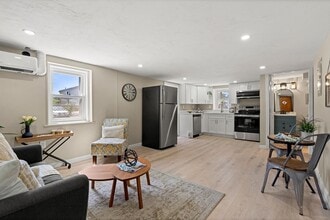 47 Roosevelt St, Unit #1 in Revere, MA - Building Photo - Building Photo