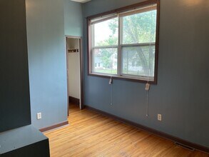 512 Beaumont St E in St. Paul, MN - Building Photo - Building Photo