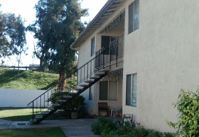 Vintage Manor Apartments in Ripon, CA - Building Photo - Building Photo