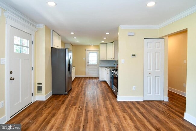 property at 5523 Halwis St