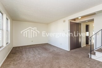 7761 Mt Hood in Dayton, OH - Building Photo - Building Photo