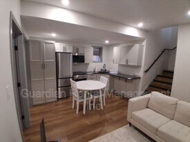 214 Windemere Ave S in Thunder Bay, ON - Building Photo
