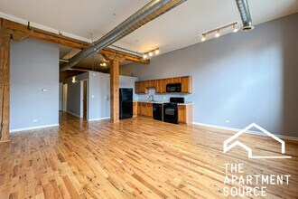 1820 S Bishop St, Unit 2 in Chicago, IL - Foto de edificio - Building Photo