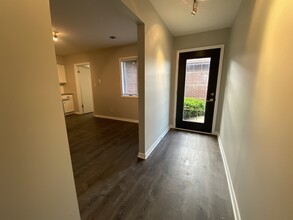 149 Juniper Drive in Schererville, IN - Foto de edificio - Building Photo