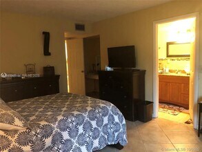 9440 SW 8th St in Boca Raton, FL - Building Photo - Building Photo