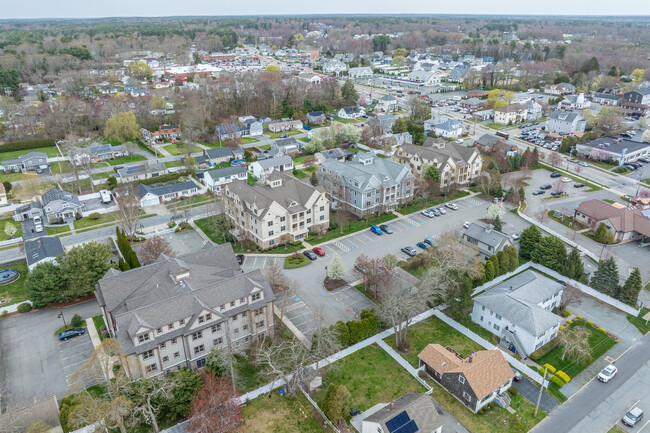 Ashley Boulevard Place in New Bedford, MA - Building Photo - Building Photo