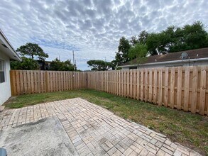 3023 Jackson Ave in Greenacres, FL - Building Photo - Building Photo