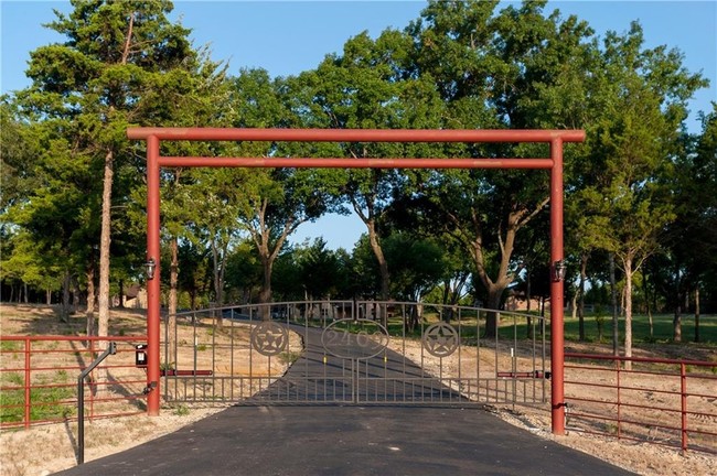 Country View Duplexes in Red Oak, TX - Building Photo - Other