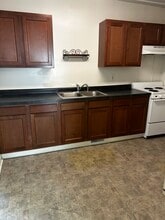 429 S Michigan Ave in Big Rapids, MI - Foto de edificio - Building Photo