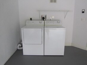 600 Crestwood Ct N-Unit -614 in Royal Palm Beach, FL - Foto de edificio - Building Photo