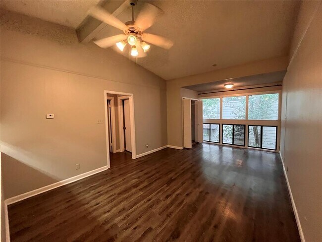 1514 Forest Trail