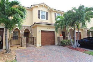 9274 SW 220th Terrace in Cutler Bay, FL - Building Photo