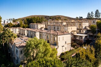 Bella Montagna in Woodland Hills, CA - Building Photo - Primary Photo