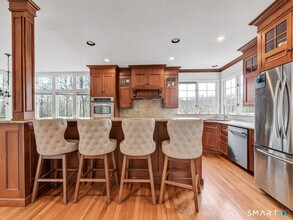 553 Judd Rd in Easton, CT - Building Photo - Building Photo