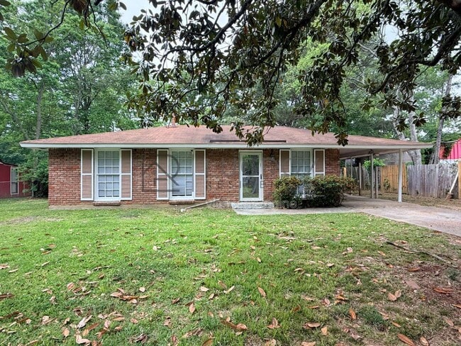 property at 2805 Engleside Dr