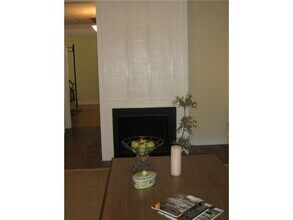 1217 1/2 W 39th St in Austin, TX - Building Photo - Building Photo