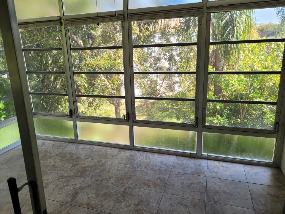 2950 NE Ocean Blvd, Unit 39-4 in Stuart, FL - Building Photo