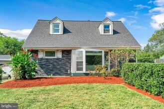 6604 Cavalier Dr in Alexandria, VA - Building Photo - Building Photo