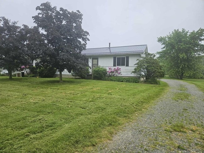 3932 Summit St in Ravenna, OH - Building Photo - Building Photo