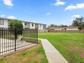 Bayberry in Lake Charles, LA - Foto de edificio - Building Photo