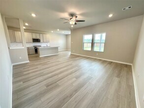 12176 Ridge Top Dr in Panorama Village, TX - Building Photo - Building Photo