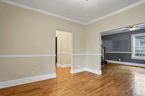 41 Oakland Ave in Woodbury, NY - Building Photo - Building Photo