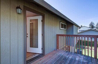 6510 NW Bernie Dr in Vancouver, WA - Building Photo - Building Photo