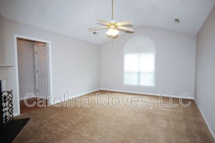 5 Trumpeter Ln in Simpsonville, SC - Building Photo - Building Photo