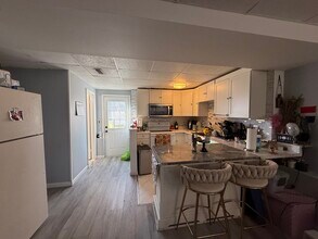 7724 Acrocomia Dr in Hanover, MD - Foto de edificio - Building Photo