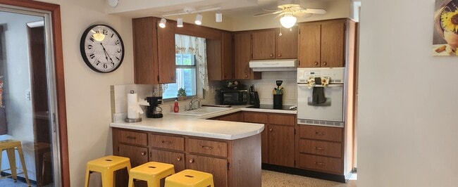 property at 5914 Wilson Dr