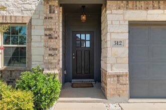 312 Countryside Dr in Aubrey, TX - Building Photo - Building Photo
