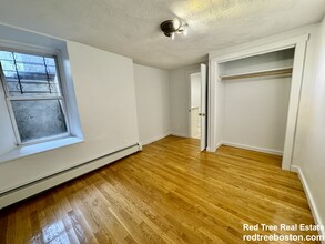 145 Chiswick Rd, Unit 8 in Boston, MA - Building Photo - Building Photo