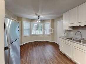 1613 Cumberland Club Rd SW in Marietta, GA - Building Photo - Building Photo