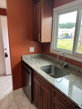 16 Seymour Rd in East Granby, CT - Building Photo - Building Photo