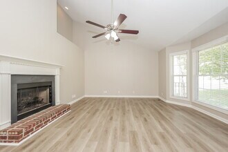 151 Braxton Ln E in Hendersonville, TN - Building Photo - Building Photo